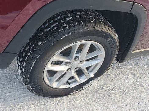 New 2025 Jeep Grand Cherokee Laredo X w/ Luxury Tech Group I image 5