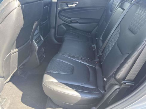 Certified 2024 Ford Edge Titanium AWD/4WD image 18