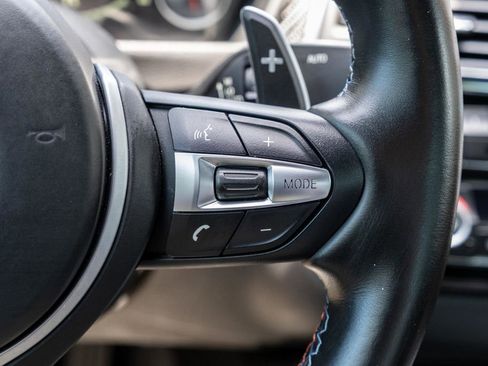 Used 2018 BMW M3 RWD image 26