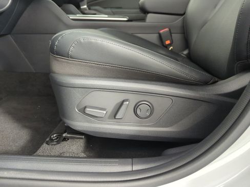 New 2026 Kia Sportage EX image 13