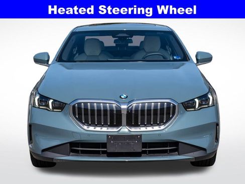 Used 2025 BMW 530i xDrive w/ Premium Package AWD/4WD image 10