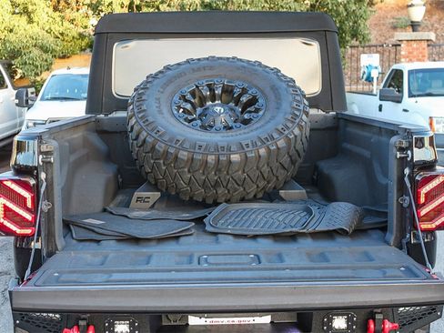 Used 2020 Jeep Gladiator Sport w/ Quick Order Package 24S image 31