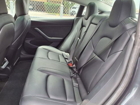 Used 2020 Tesla Model 3 Standard Range Plus RWD image 13
