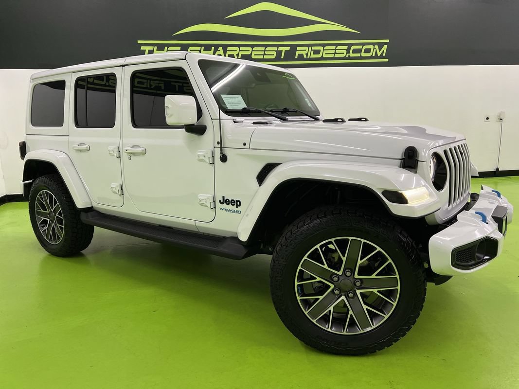 Used 2022 Jeep Wrangler Unlimited Sahara AWD/4WD image 1