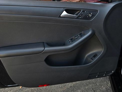 Used 2014 Volkswagen Jetta S FWD image 11