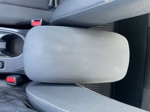 Used 2025 Toyota Corolla LE FWD image 17