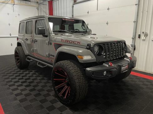 Used 2021 Jeep Wrangler Unlimited Sport AWD/4WD image 9