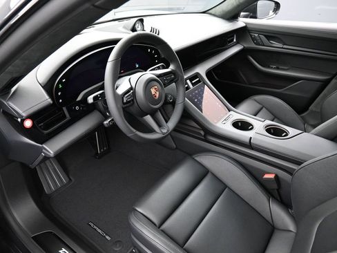 New 2026 Porsche Taycan GTS image 4