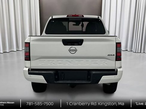 Used 2025 Nissan Frontier SV w/ SV Convenience Package image 6