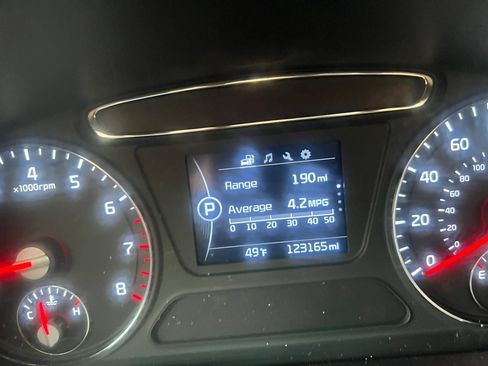 Used 2016 Kia Sorento LX image 18