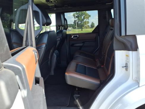 Used 2024 Ford Bronco Outer Banks AWD/4WD image 21