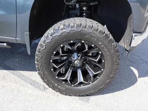 Used 2020 Chevrolet Silverado 1500 LT w/ Fleet Comfort Package AWD/4WD image 37