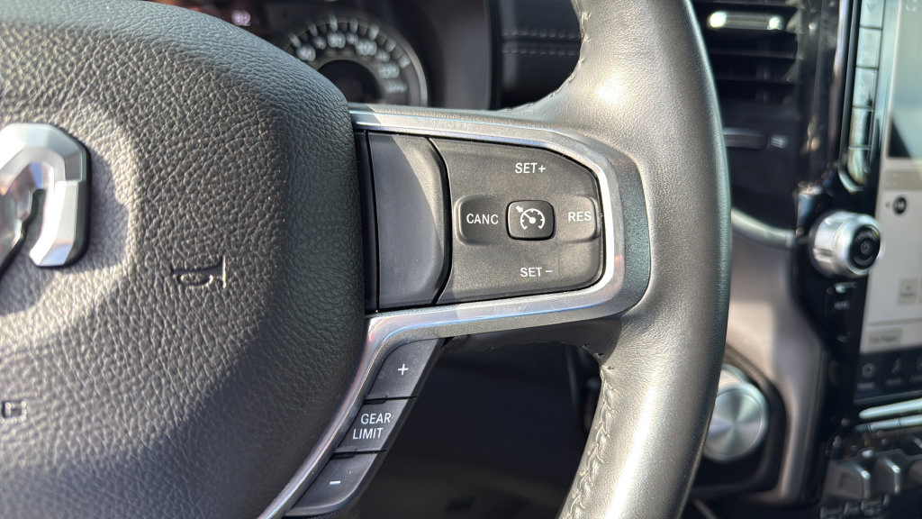 Used 2023 RAM 1500 Laramie AWD/4WD image 25