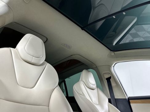 Used 2019 Tesla Model X Long Range image 19