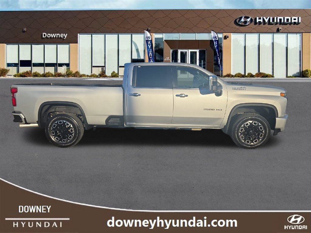 Used 2021 Chevrolet Silverado 3500 High Country AWD/4WD image 3