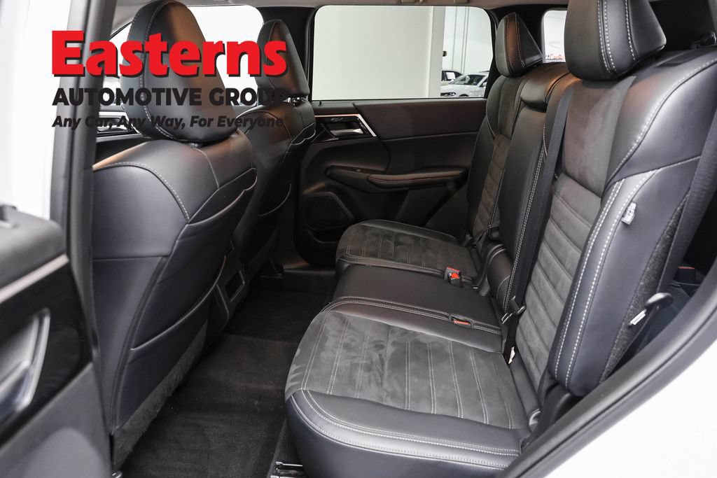 Used 2024 Mitsubishi Outlander SE AWD/4WD image 22