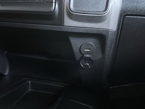 Used 2016 RAM 2500 Tradesman w/ Chrome Appearance Group image 31