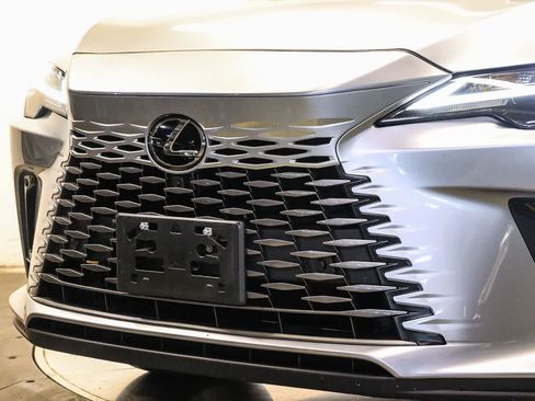 Used 2024 Lexus RX 350 Premium w/ Convenience Package FWD image 8