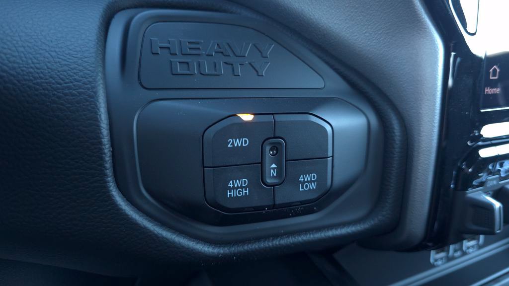 New 2026 RAM 3500 Big Horn AWD/4WD image 36
