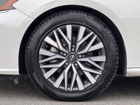 Certified 2023 Nissan Altima 2.5 SV image 30