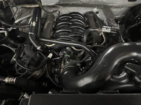 Used 2013 Ford F150 XLT w/ Luxury Equipment Group image 28