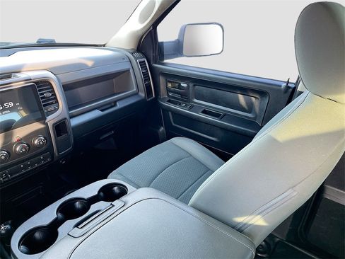 Used 2015 RAM 3500 Tradesman w/ Chrome Appearance Group image 20