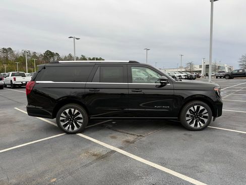 New 2026 Ford Expedition Max Platinum w/ Driver's Package image 9