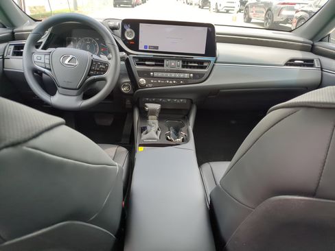 New 2025 Lexus ES 350 w/ Premium Package image 12