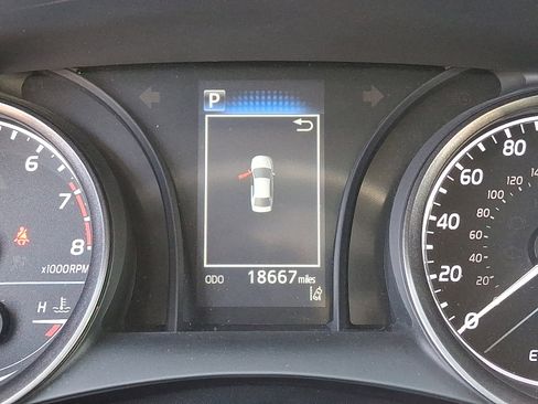 Used 2022 Toyota Camry SE image 20