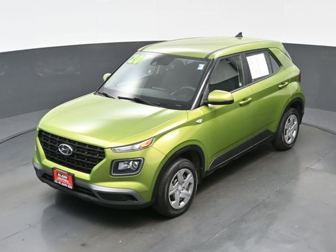 Used 2020 Hyundai Venue SE image 31