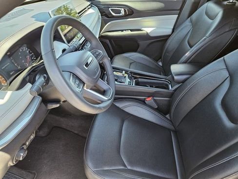 Used 2025 Jeep Compass Limited AWD/4WD image 14