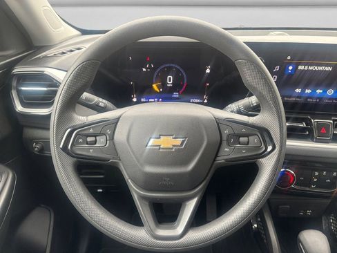 Used 2025 Chevrolet TrailBlazer LT image 12