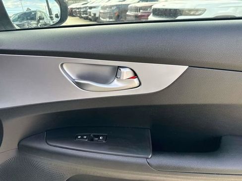 Used 2022 Kia Forte Sedan image 19