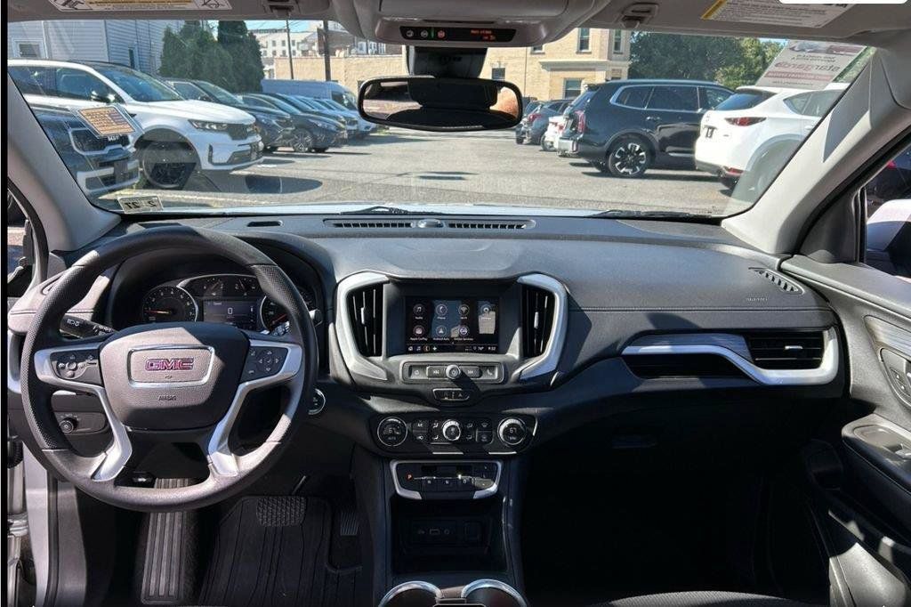 Certified 2022 GMC Terrain SLE w/ Driver Convenience Package AWD/4WD image 41