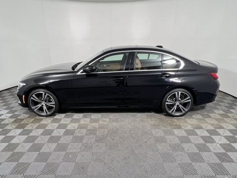 Used 2024 BMW 330i xDrive Sedan w/ Premium Package AWD/4WD image 2