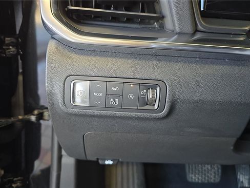 Used 2025 GMC Terrain Elevation image 28