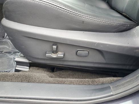 Used 2013 Subaru Outback 3.6R Limited image 20