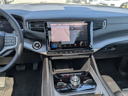 New 2026 Jeep Grand Wagoneer 4WD image 17