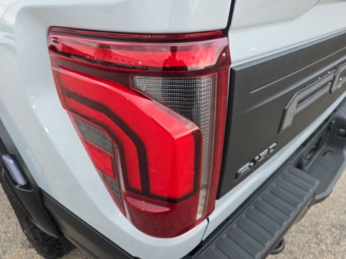 Used 2025 Ford F150 Raptor image 37