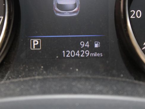 Used 2020 Nissan Rogue Sport SV FWD image 18