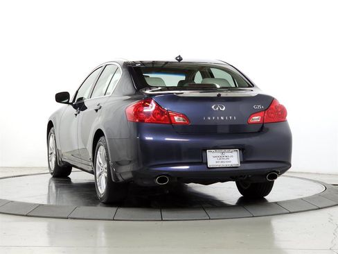 Used 2011 INFINITI G25 x w/ Moonroof Pkg image 5