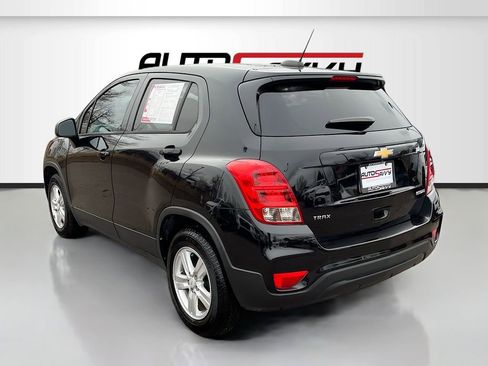 Used 2020 Chevrolet Trax LS w/ Tint and Cruise Package image 5