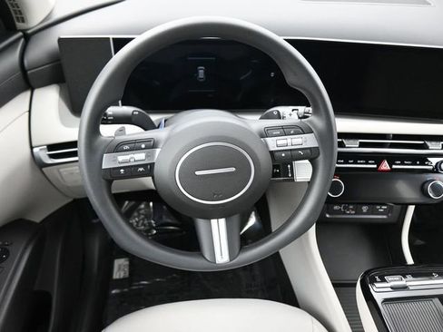 New 2026 Hyundai Tucson SEL image 13