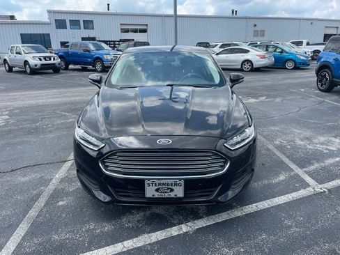 Used 2013 Ford Fusion SE FWD image 3
