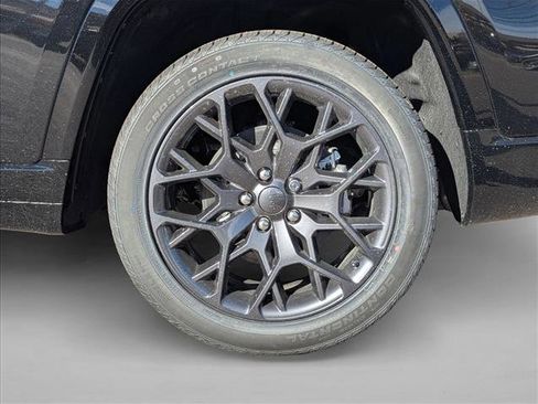 New 2025 Jeep Grand Cherokee L Summit image 9