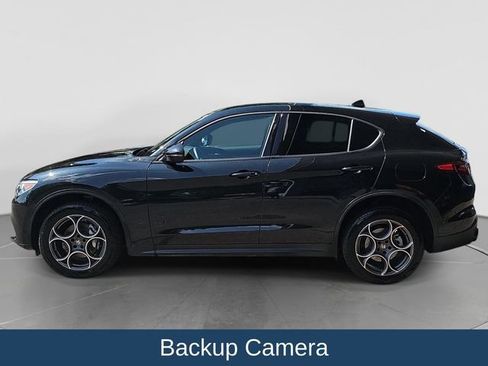 Used 2023 Alfa Romeo Stelvio Sprint RWD image 5