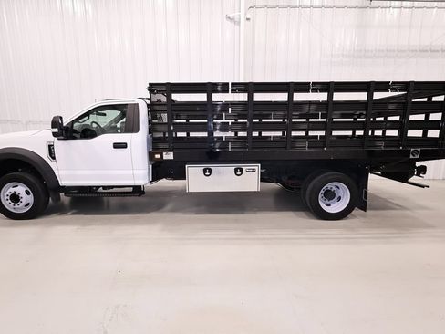 Certified 2022 Ford F550 2WD Regular Cab Super Duty image 7