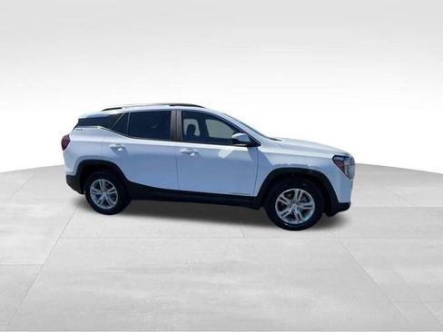 Used 2023 GMC Terrain SLE w/ Driver Convenience Package image 12