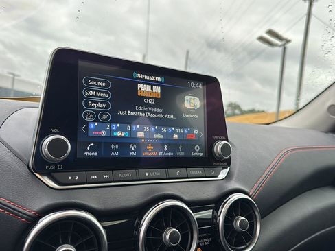 Used 2024 Nissan Sentra SR w/ SR Premium Package image 21