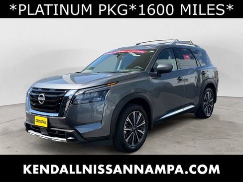 Certified 2025 Nissan Pathfinder Platinum w/ Cargo Package AWD/4WD image 1
